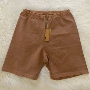 NEW wTag-SKIMS Light Brown Shorts M